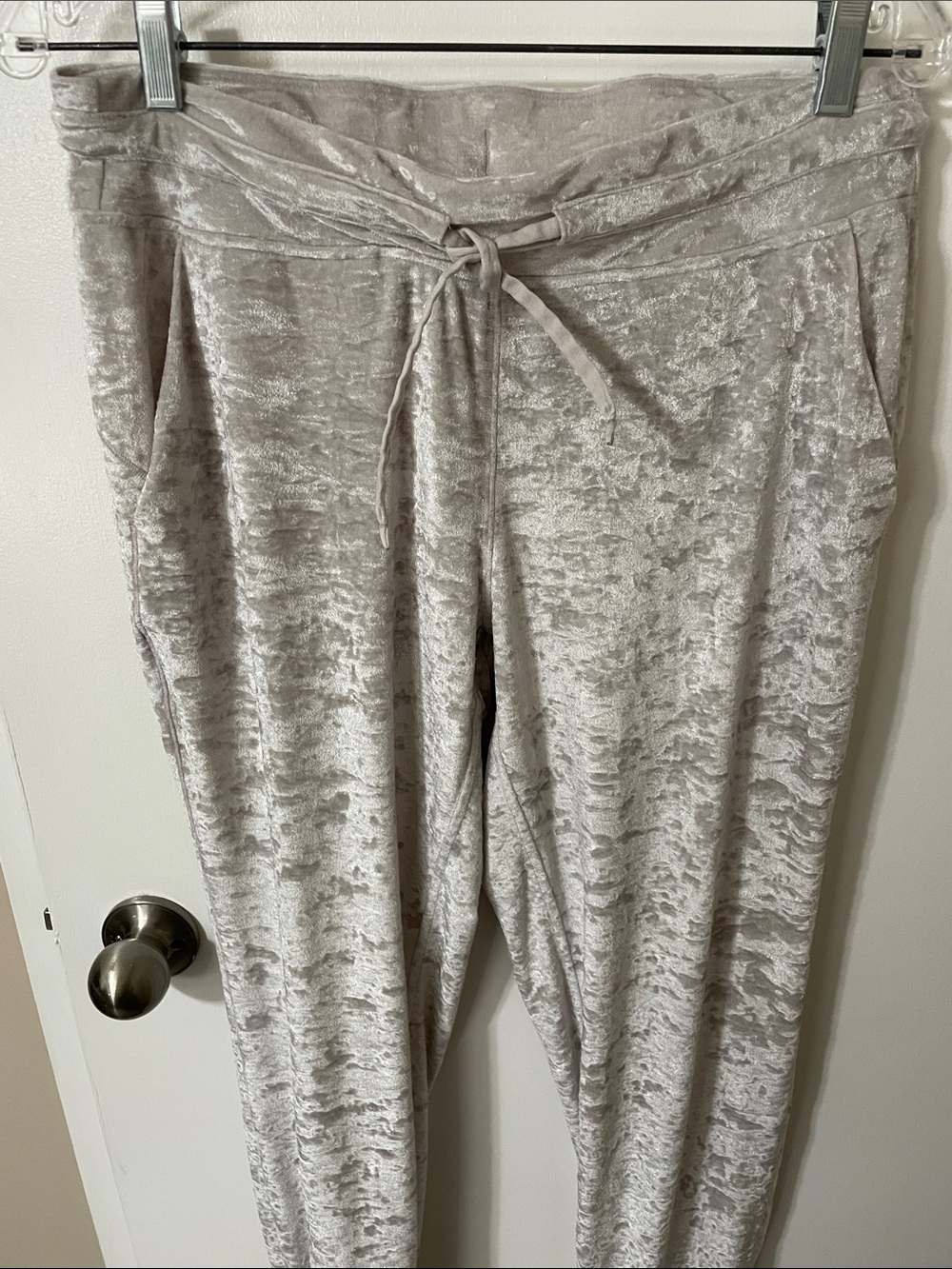 Lululemon Ready To Crush It Joggers in Chrome Colour Size 10 - Picture 3 of 10